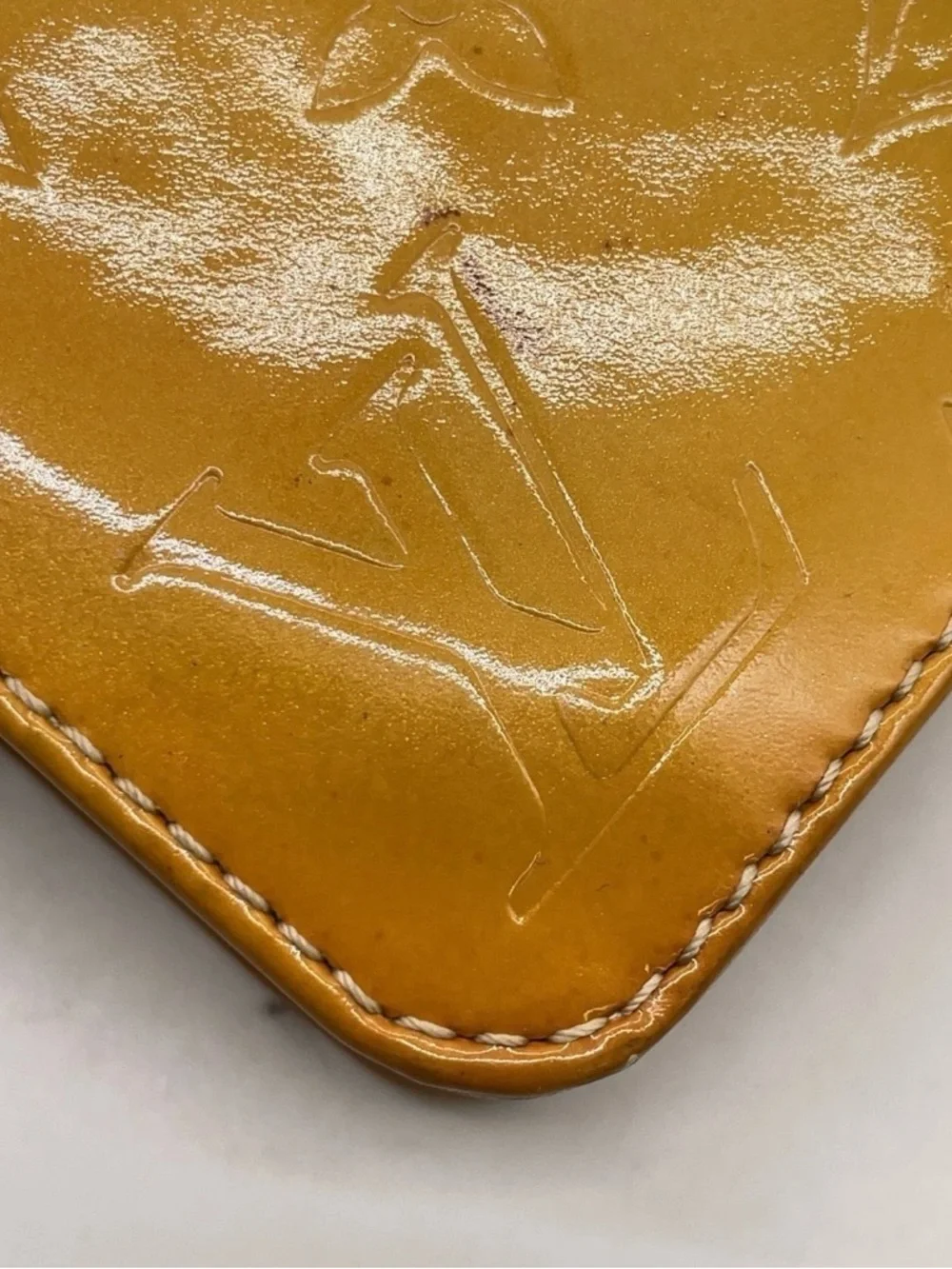 Auth Louis Vuitton Vernis Yellow Lexington Pouch Handbag W/ Box